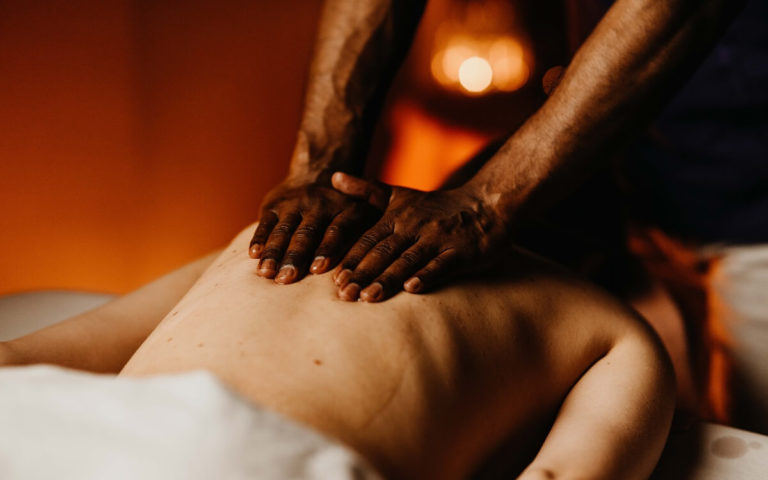 Ayurveda-Massage Ablauf, Wirkung und Technik