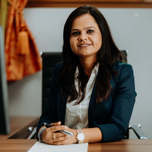 Deepa Naik Ayurveda-Expertin