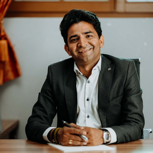 Gaurav Sharma Expertenzitat