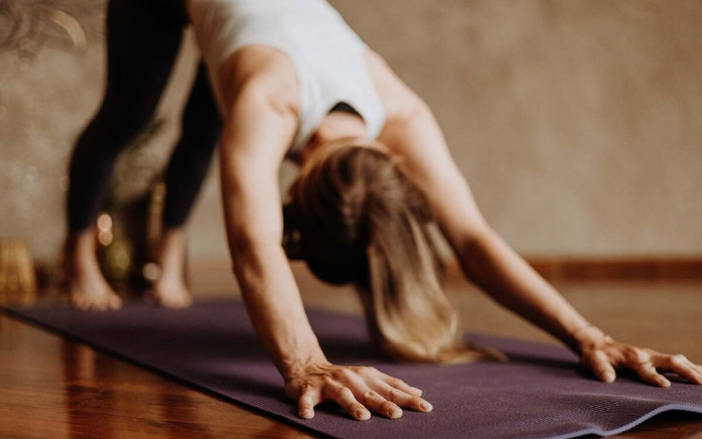 Yoga und Meditation bei der Ayurveda-Entgiftung Yoga und Meditation bei der Ayurveda-Entgiftung