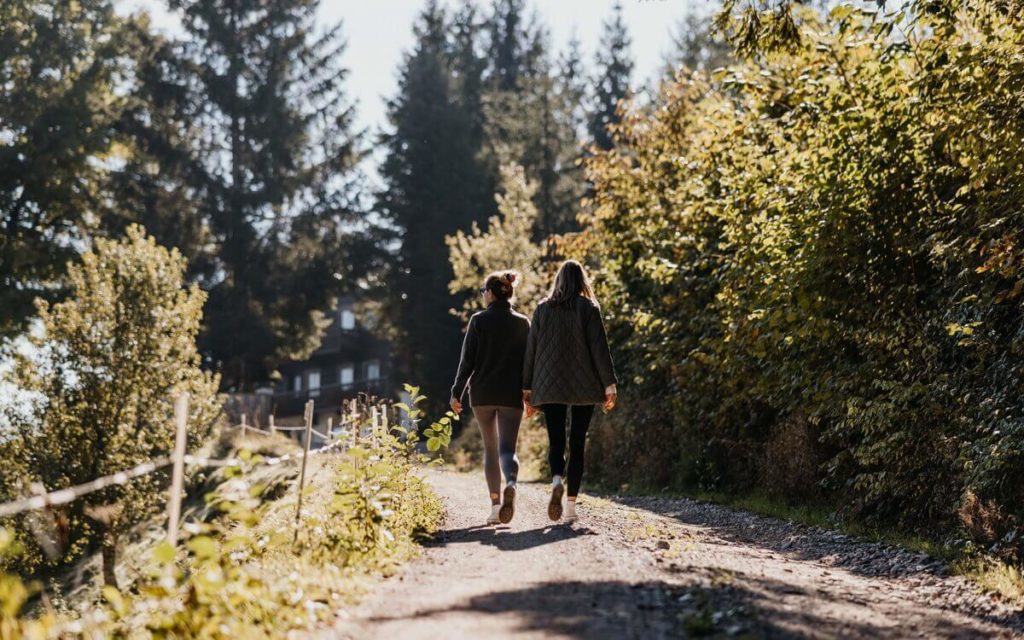 Gehmeditation Varianten und Traditionen
